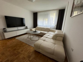 Estrada Apartment